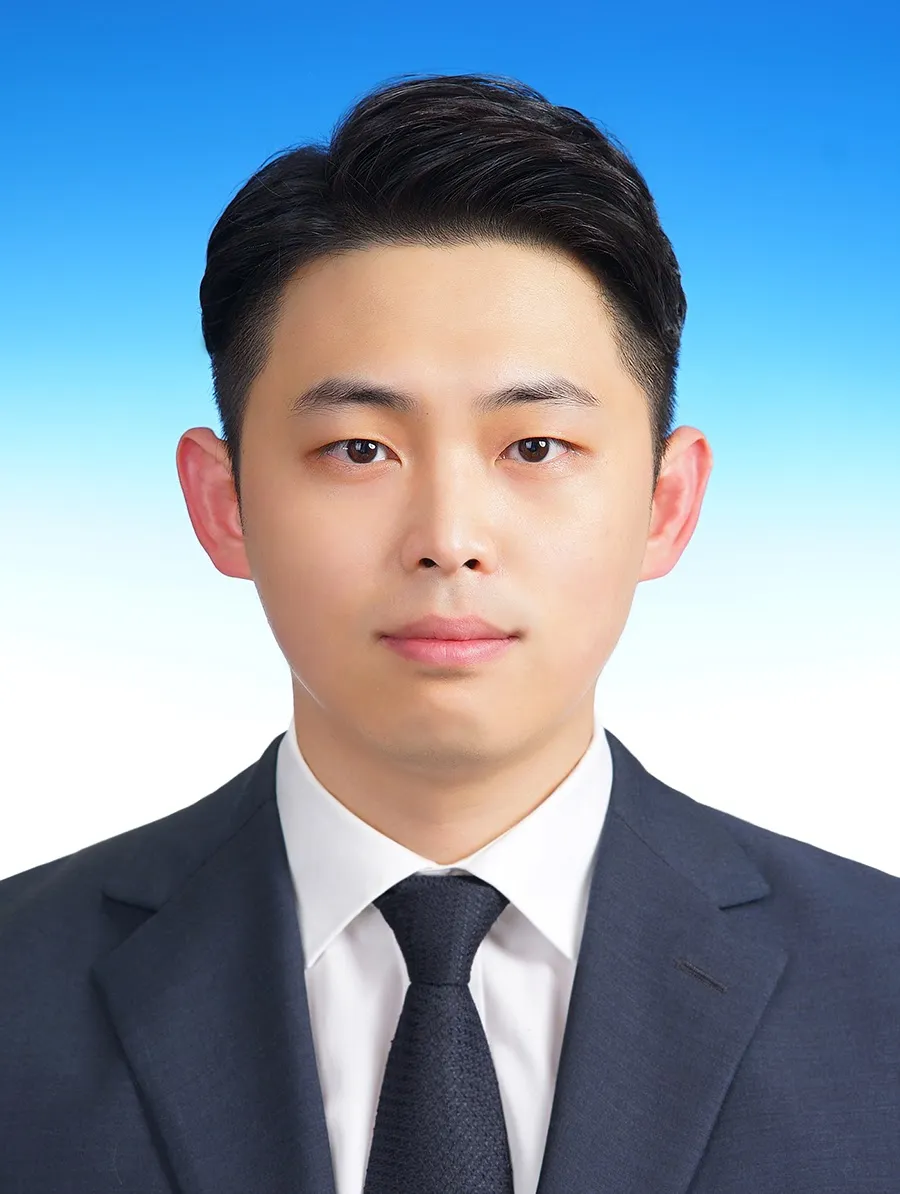 Portrait of Daehee Yang, Ph.D.