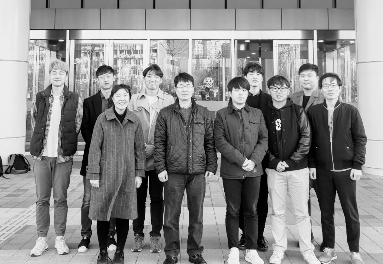 Group photo with new members — photo 1