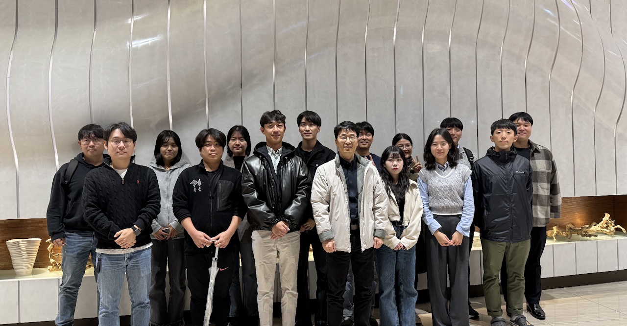 Group Dinner — photo 1